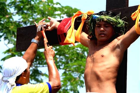 philippines good friday crucifixion